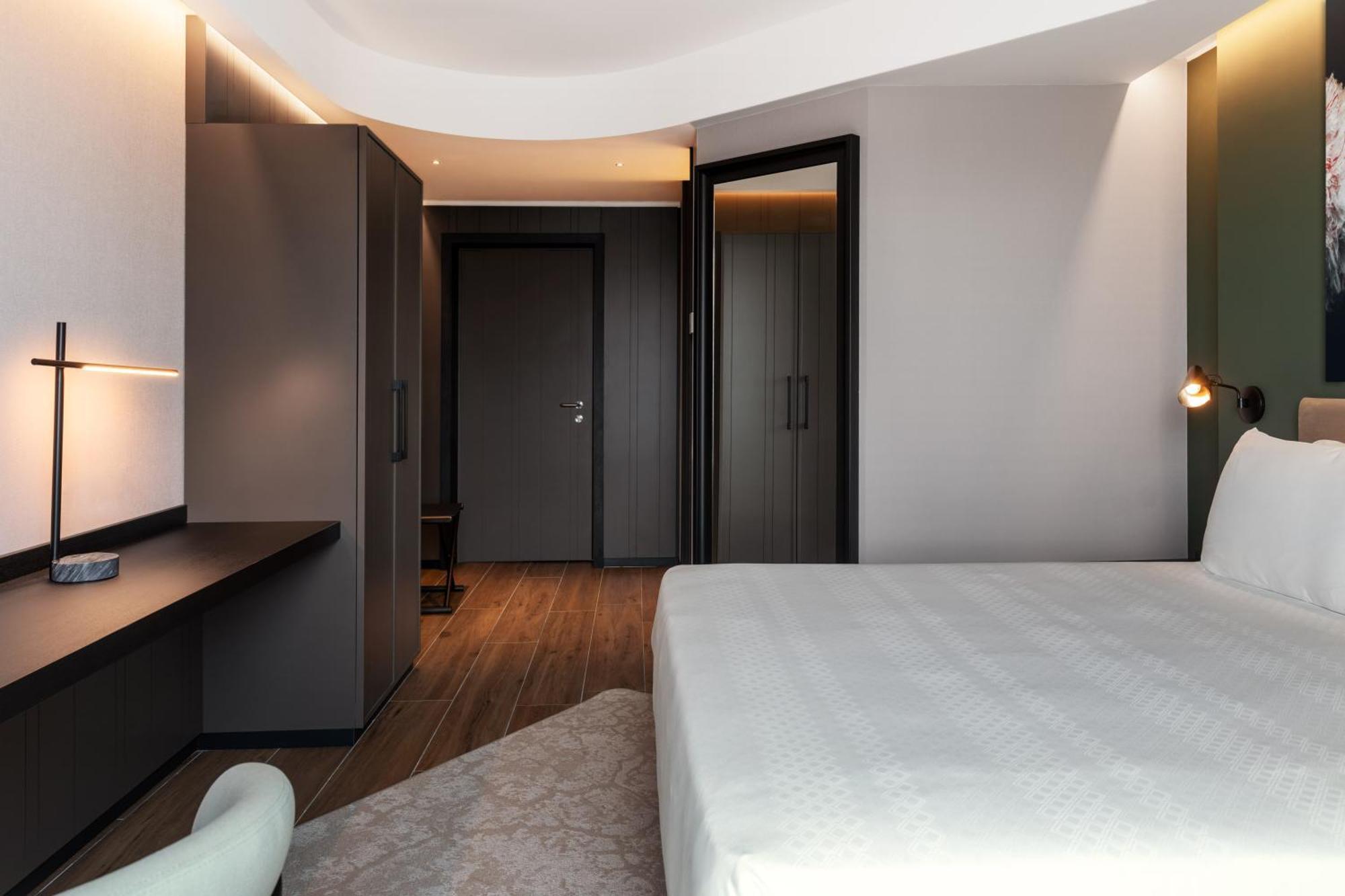 Radisson Blu Hotel, Bergamo Choruslife エクステリア 写真