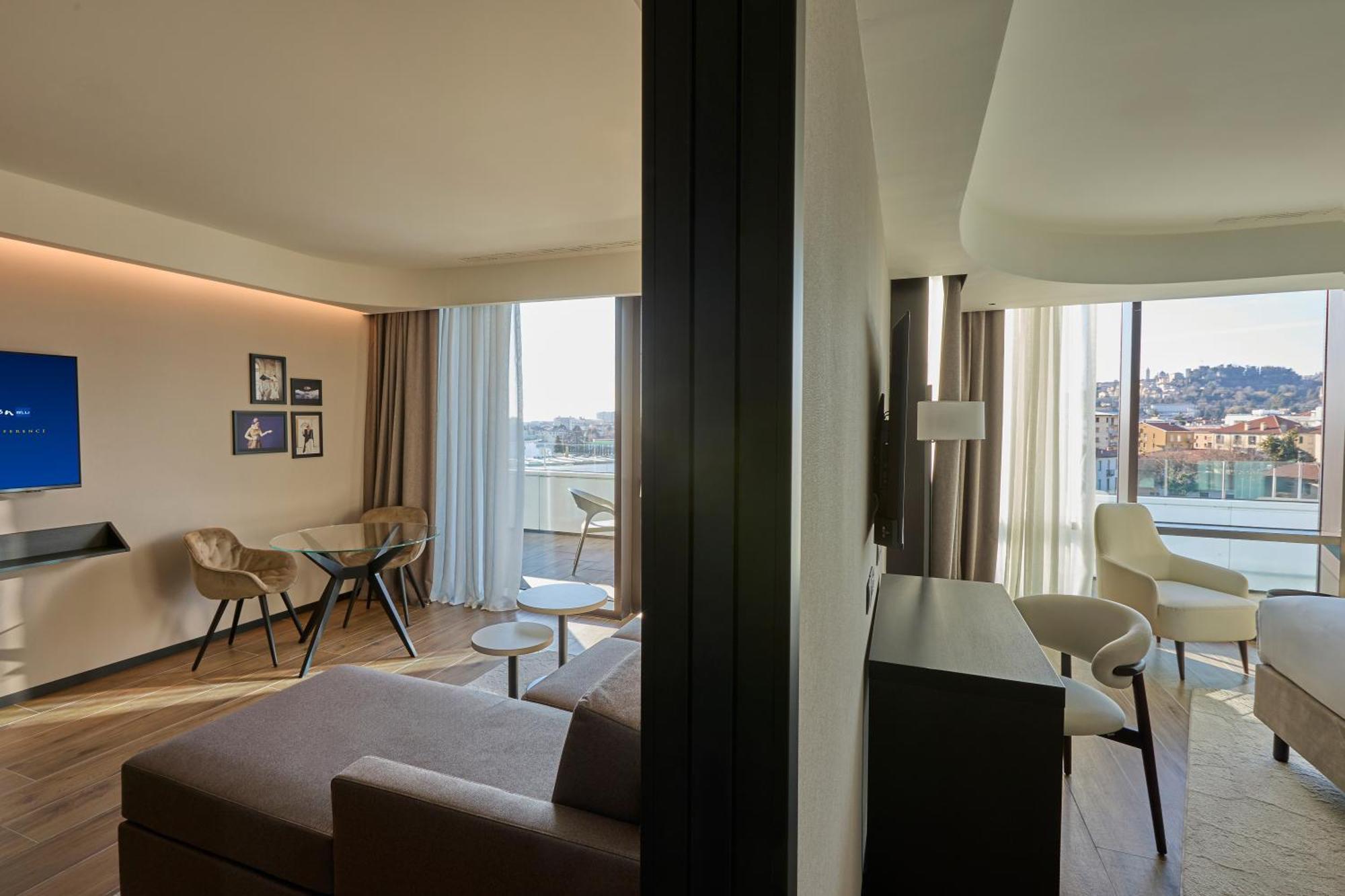 Radisson Blu Hotel, Bergamo Choruslife エクステリア 写真