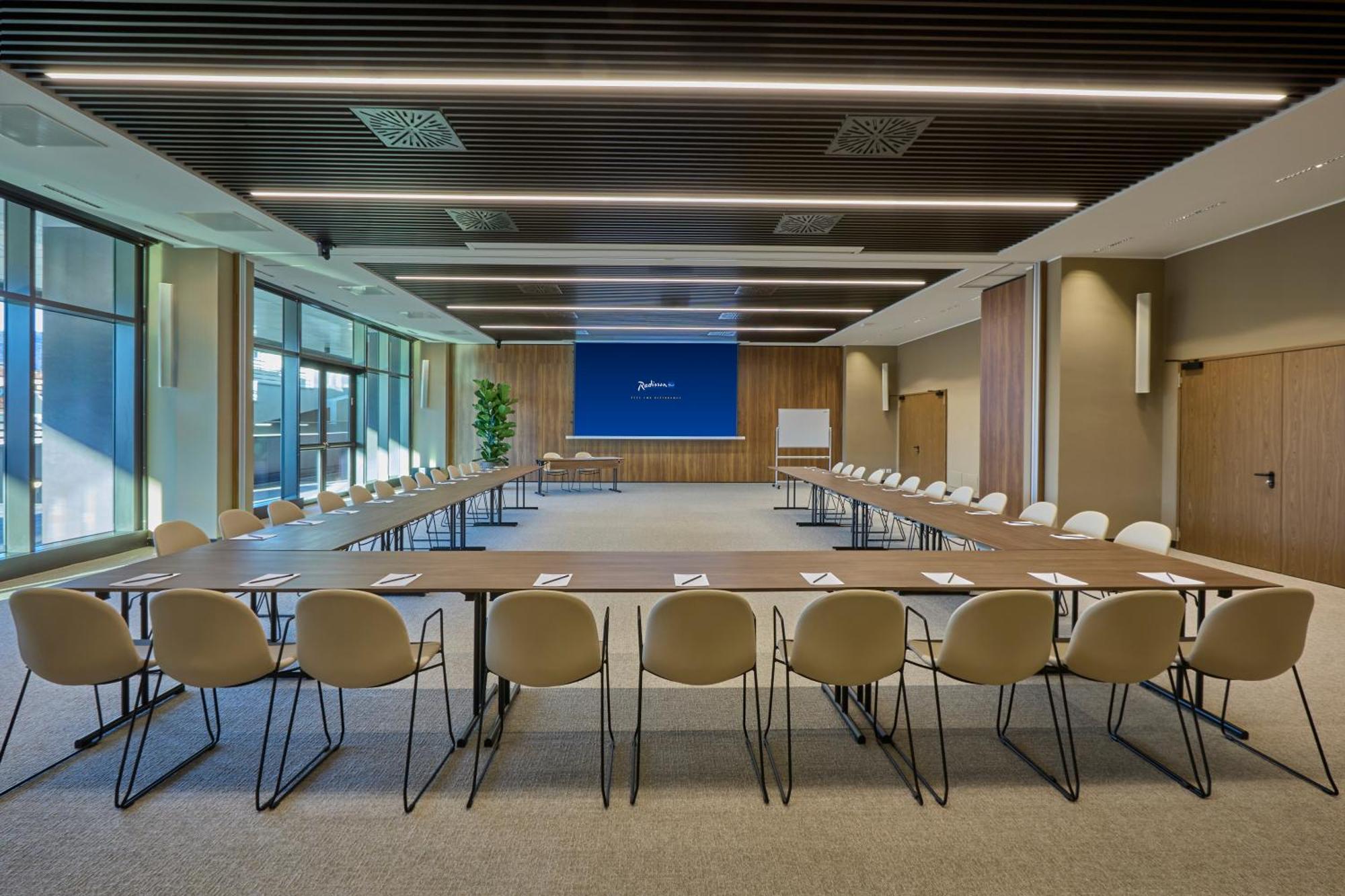 Radisson Blu Hotel, Bergamo Choruslife エクステリア 写真